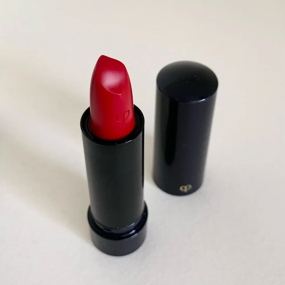 Cle de peau cashmere lipstick in red legend rouge a levres
